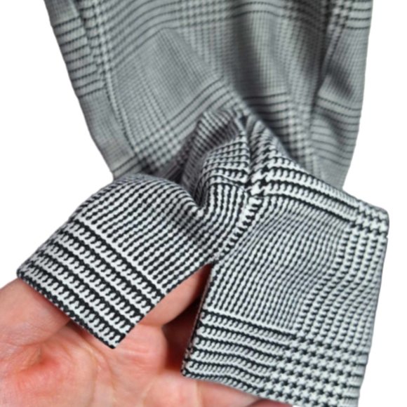 Torrid Houndstooth Mid-Rise Black and White Pants Size 10 - Picture 4 of 9